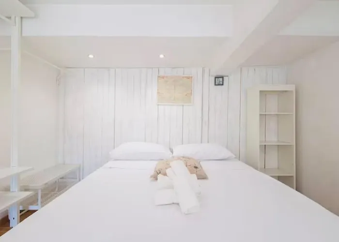 Panoramic Loft Near Colosseum And Termini Station - Parking Included *