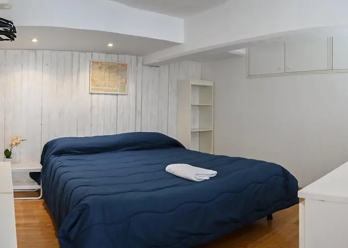 Panoramic Loft Near Colosseum And Termini Station - Parking Included *