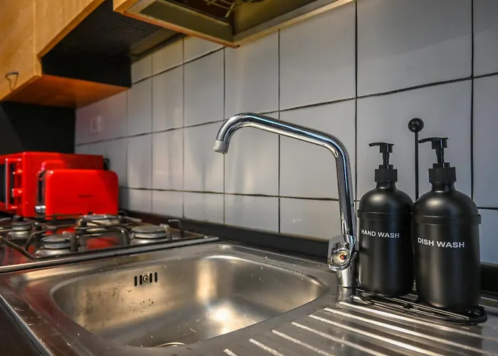 Panoramic Loft Near Colosseum And Termini Station - Parking Included דירה *